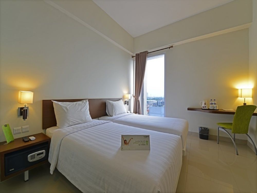 Ibis Budget Cikarang Festival Bekasi Luaran gambar