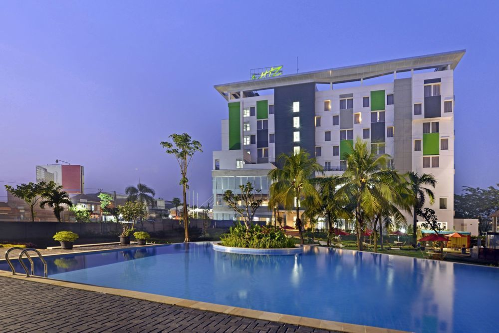 Ibis Budget Cikarang Festival Bekasi Luaran gambar