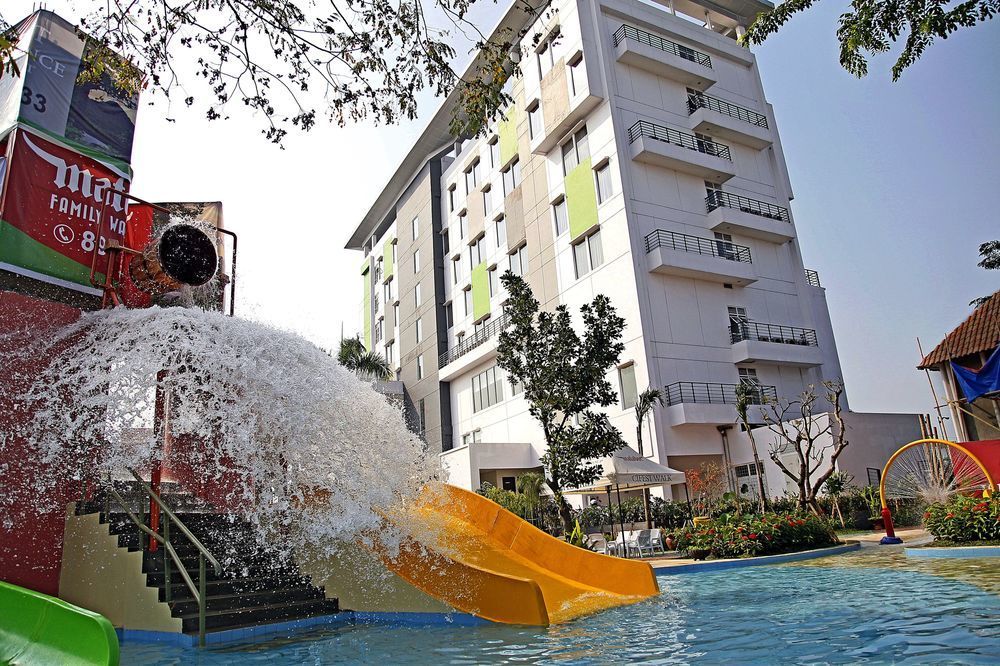 Ibis Budget Cikarang Festival Bekasi Luaran gambar