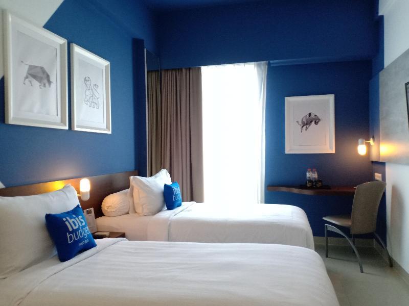 Ibis Budget Cikarang Festival Bekasi Luaran gambar